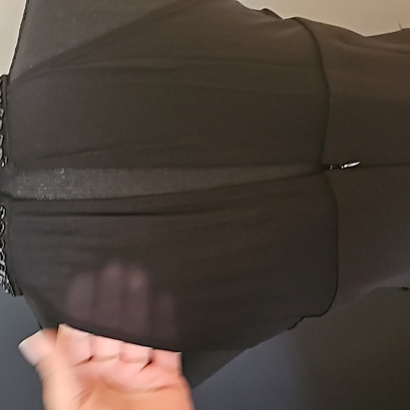 Dress - Picture 6 of 6